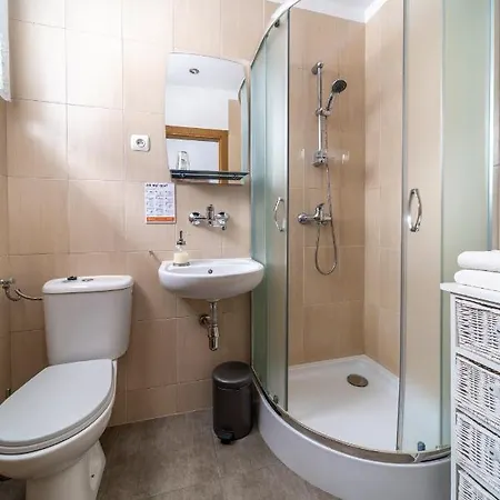 Gencjana Alojamento de Acomodação e Pequeno-almoço 3*